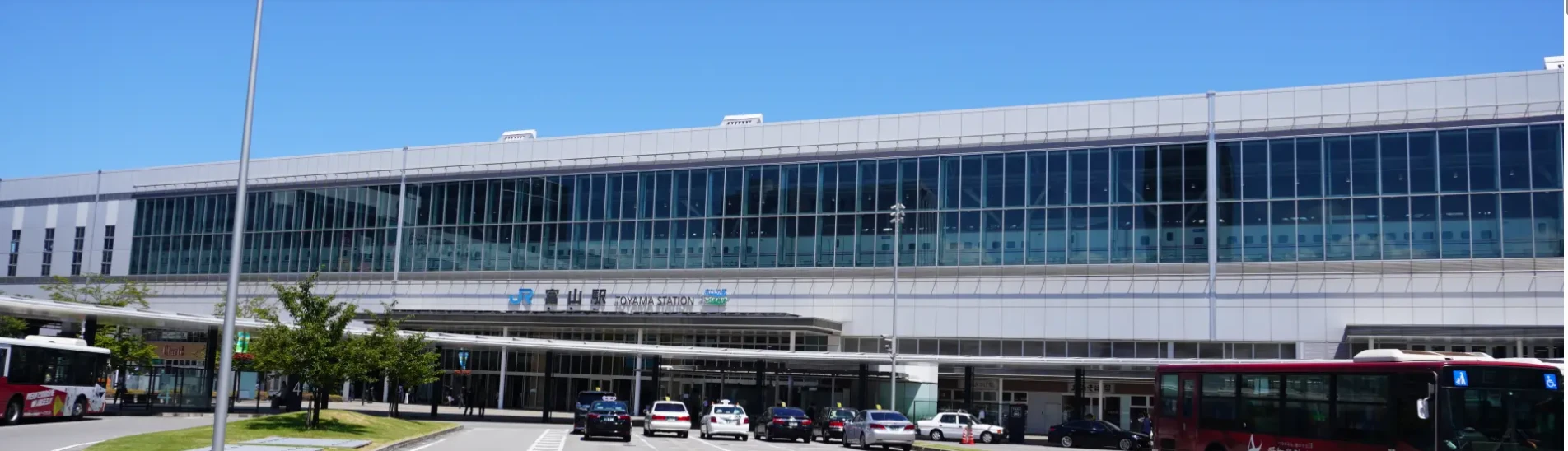 富山駅 改札口前広場（会場）
